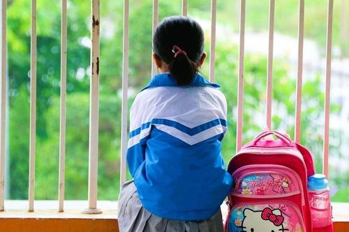 Lạm thu, dạy thêm sai quy định: Nhiều tỉnh, thành công khai đường dây nóng