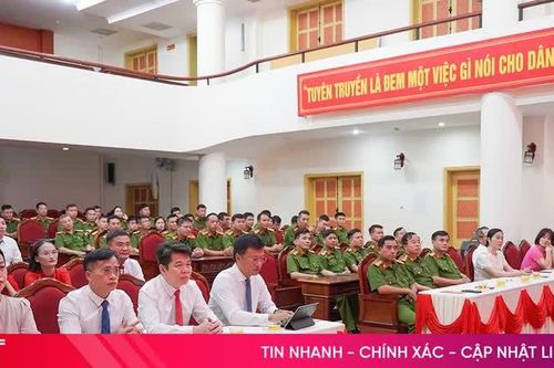 Trường Chính trị Trần Phú khai giảng các lớp trung cấp lý luận chính trị khóa 217, 218