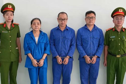 Khởi tố 3 đối tượng in, phát hành 21.000 quyển sách trái phép