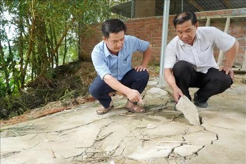 Người dân bất an vì sạt lở bờ sông Trà Khúc