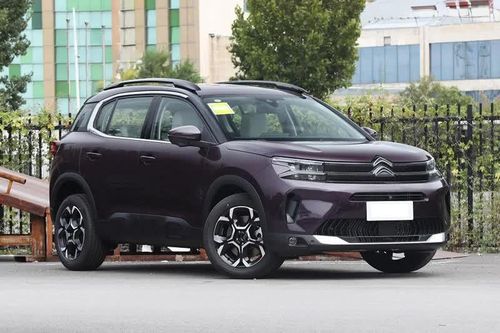 SUV hạng C công suất 211 mã lực, giá hơn 540 triệu đồng