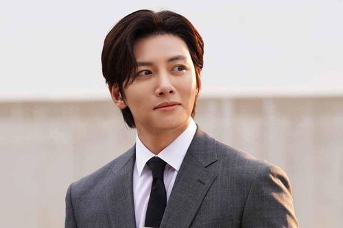 Ji Chang Wook lên tiếng sau những tranh cãi
