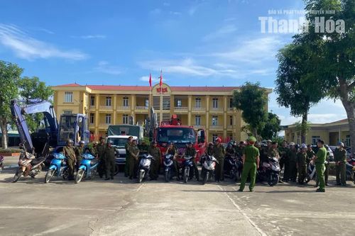 Xã Quảng Chính ra quân tổng vệ sinh môi trường, khơi thông dòng chảy