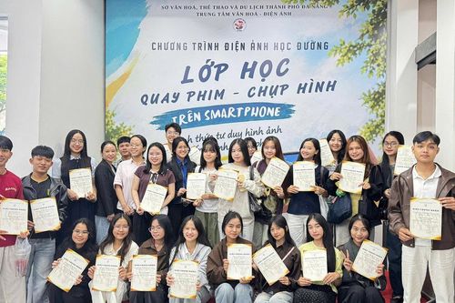 Hướng dẫn học sinh, sinh viên sản xuất video bằng smartphone