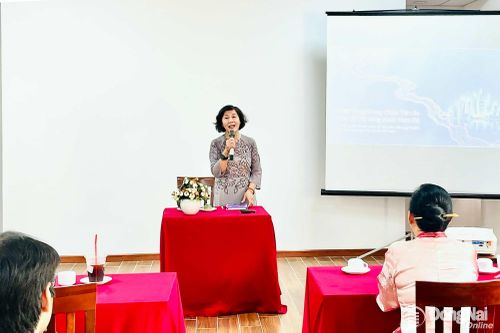 Bản sắc đô thị sông nước