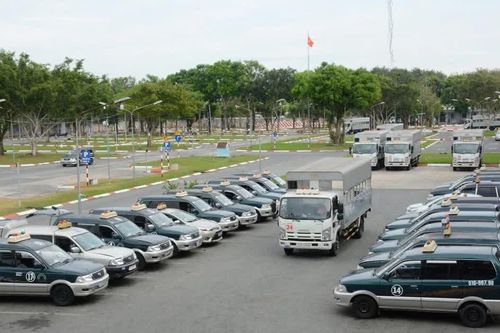 Từ ngày 1-3-2027, sát hạch lái xe ô tô đường trường tối thiểu 5 km, gồm 12 bài bắt buộc