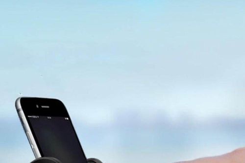 Thói quen gắn iPhone lên giá đỡ ô tô có thể làm hỏng camera OIS và suy giảm pin nhanh chóng