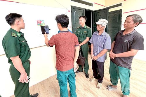 Tuyên truyền pháp luật số gắn kết Nhân dân vùng biên​​​