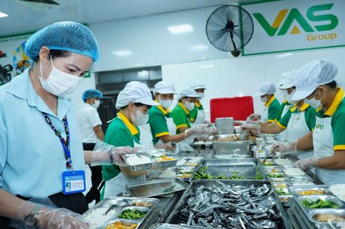 Bữa ăn bán trú trở lại trường học