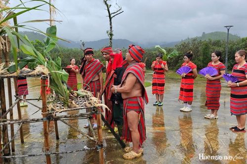 Bảo tồn văn học dân gian các dân tộc thiểu số