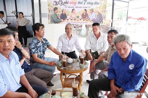 Phong Phú tiếp tục tổ chức 'Cà phê sáng thứ cùng dân'