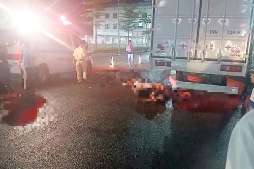 Hải Phòng: Đâm ô tô đang đỗ, 3 thanh niên đi xe máy tử vong tại chỗ