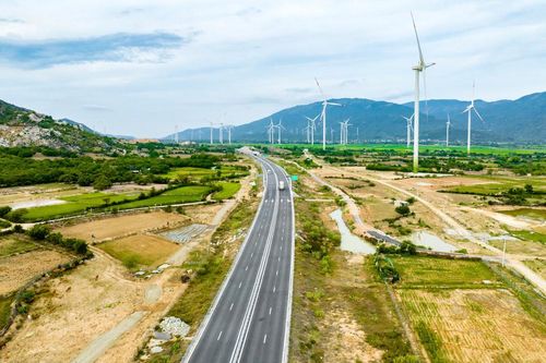 Ngày 29/9, Bộ Xây dựng tổ chức hội nghị xúc tiến đầu tư phát triển đường bộ cao tốc