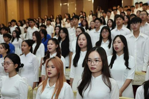 Chấm dứt tình trạng đào tạo sư phạm ở các trường không phải là trường sư phạm