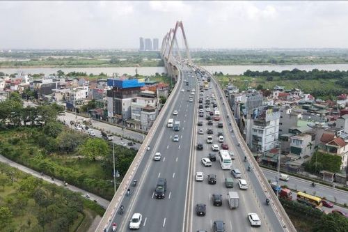 Hà Nội thí điểm tổ chức giao thông trên cầu Nhật Tân