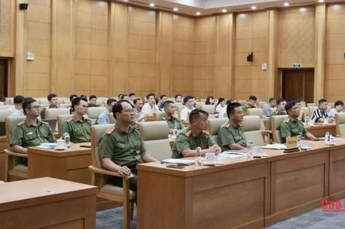 Tập huấn phòng, chống khủng bố, ứng phó hiệu quả với mọi tình huống