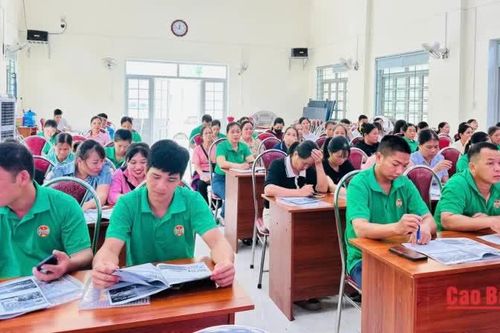 70 học viên xã Đức Long tập huấn ứng dụng công nghệ thông tin trong tiêu thụ nông sản