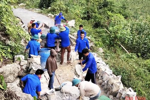 Nguyễn Huệ nan giải bứt phá khỏi 'lõi nghèo'