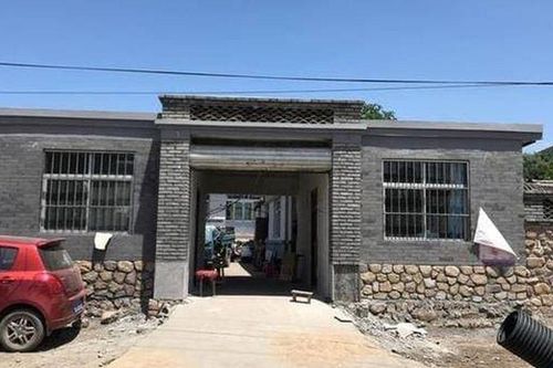 Vì sao người xưa dặn 'Nghèo không sửa cửa, giàu không dời mộ'?