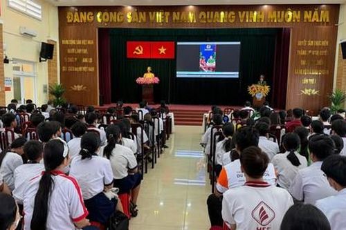 Xã Bình Chánh: Tuyên truyền về ATGT, phòng chống tội phạm và tệ nạn ma túy