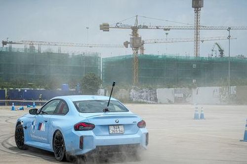 BMW M đối trọng Mercedes-AMG, hâm nóng cuộc đua xe hiệu năng cao tại Việt Nam