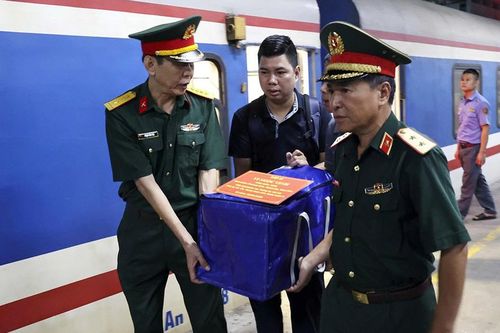 Nối những vòng tay, đưa liệt sĩ trở về quê hương