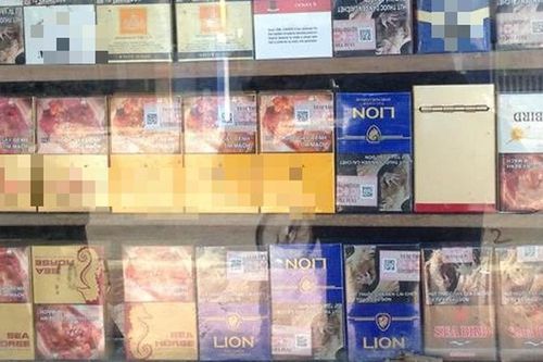 Bao nhiêu quốc gia ban hành quy định cấm trưng bày thuốc lá tại điểm bán?