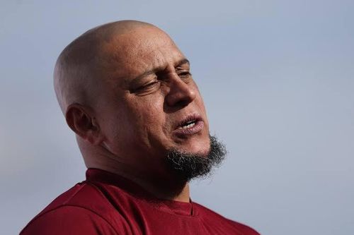 Roberto Carlos gần mất trắng khối tài sản 133 triệu bảng