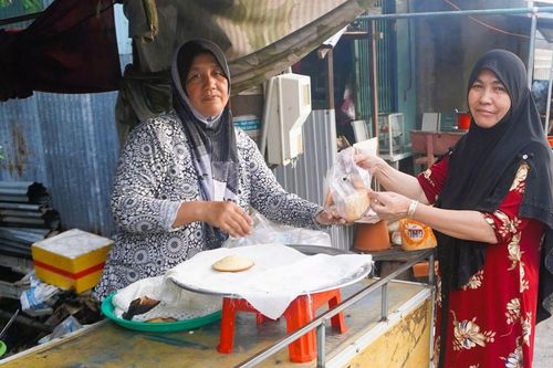 Hấp dẫn bánh truyền thống Namparang của đồng bào Chăm