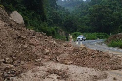 Lâm Đồng: Đèo Đại Ninh tiếp tục sạt lở vị trí cũ