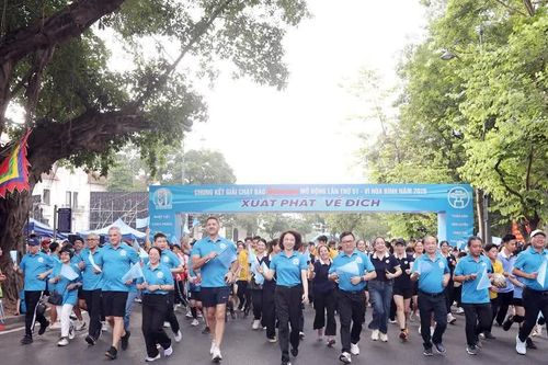 Giải chạy Báo Hànộimới lần thứ 51 lan tỏa thông điệp vì hòa bình