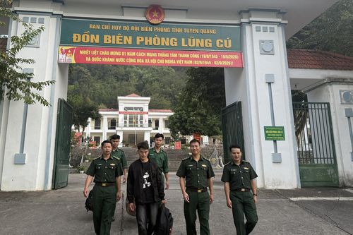 Hành trình mới của người con nuôi Đồn Biên phòng Lũng Cú