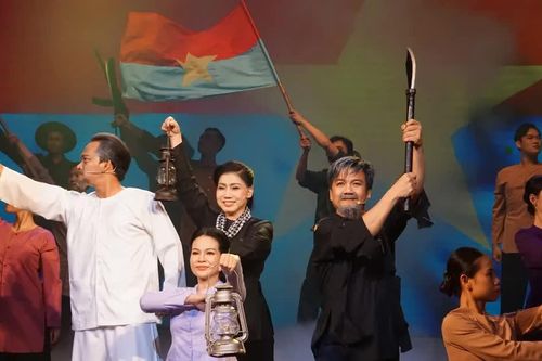 Ba thế hệ nghệ sĩ hội ngộ giàu cảm xúc trong đêm nghệ thuật đặc biệt