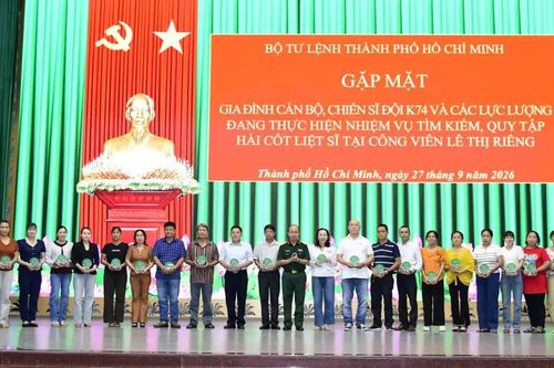 Bộ Tư lệnh TPHCM gặp mặt gia đình cán bộ, chiến sĩ Đội K74