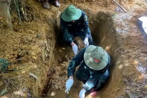 Huế: Phát hiện hài cốt liệt sĩ tại thôn Hương Sơn