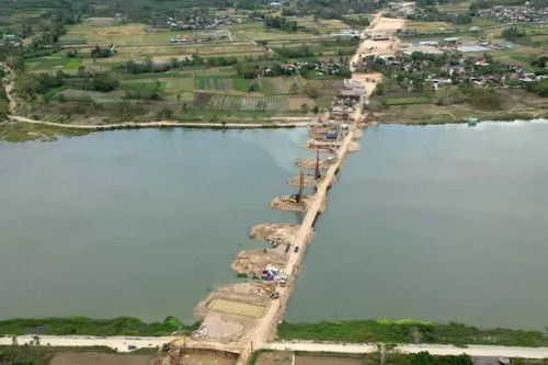 Gia Lai yêu cầu đẩy nhanh tiến độ dự án thành phần khó nhất đường cao tốc Quy Nhơn - Pleiku