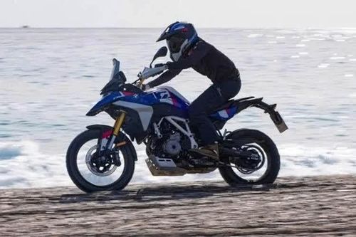 BMW Motorrad hé lộ streetfighter giá rẻ F450 R ra mắt tháng 10/2026