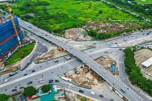 Hà Nội điều chỉnh điểm quay đầu trên đường Cổ Linh để thi công hầm chui