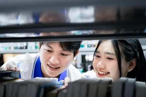 Tinh gọn mạng lưới, nâng tầm đại học