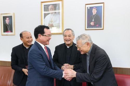 Mỗi linh mục, tu sĩ Việt Nam tại Tòa thánh Vatican và Italia là một đại sứ văn hóa