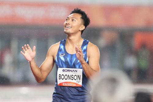 Thần đồng Thái Lan Boonson san bằng kỷ lục châu Á, giành HCV chạy 200m