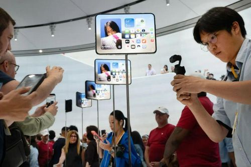 Apple đối mặt án phạt 5,7 tỷ USD