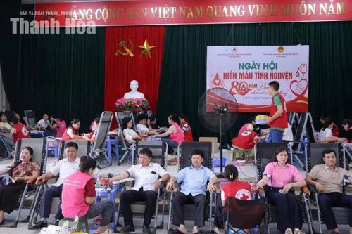 Hơn 500 tình nguyện viên 3 xã tham gia ngày hội hiến máu