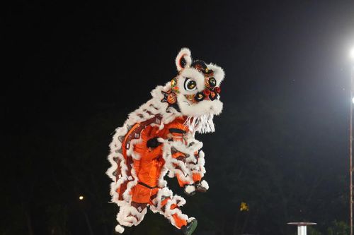 Tiếng trống gọi mùa trăng