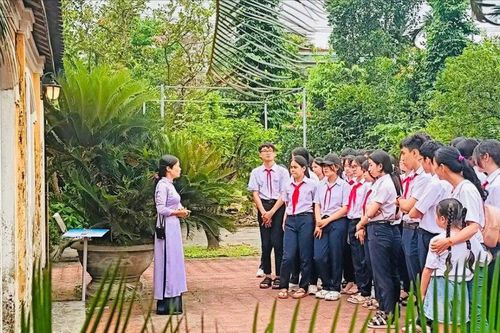 'Ghe đi để lại dấu dằm'