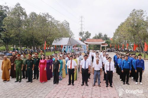 Trang trọng Lễ tưởng niệm 62 năm Vụ thảm sát Giồng Sắn