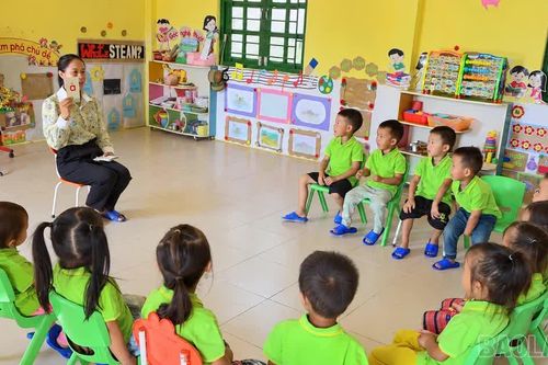 "Gieo chữ" trên đỉnh Tà Chơ