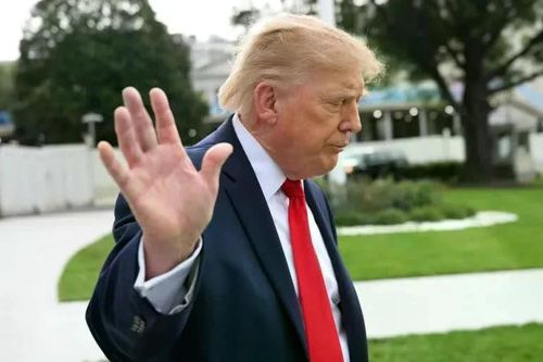 Tổng thống Donald Trump bác đề xuất 7 ngày của Iran về Eo biển Hormuz
