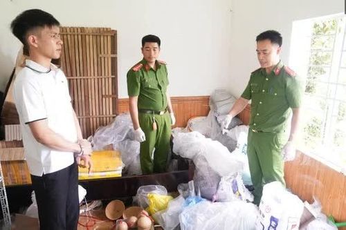 Bắt giữ đối tượng “gom” gần 1 tấn thuốc pháo và các nguyên vật liệu để sản xuất pháo bán ra thị trường