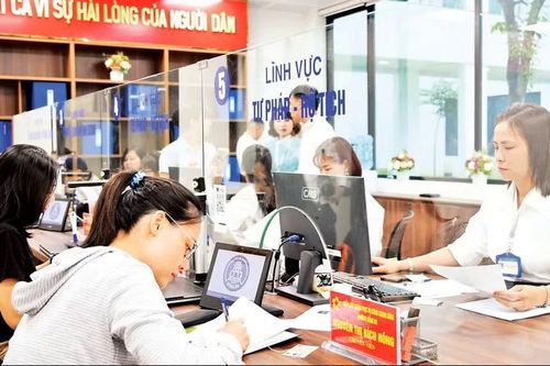 Hà Nội: Chuyển đổi số 'chạm' đến từng tổ dân phố, hộ kinh doanh